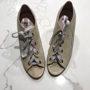 John Fluevog women’s lace up pumps.